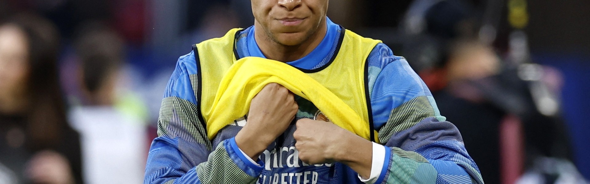 节日福利源源不断。好博体育坚持以用户为核心-伤了5.2亿！皇马7人缺战曼城：姆总2亿贝林1.6亿，李哥&amp;A费6000万