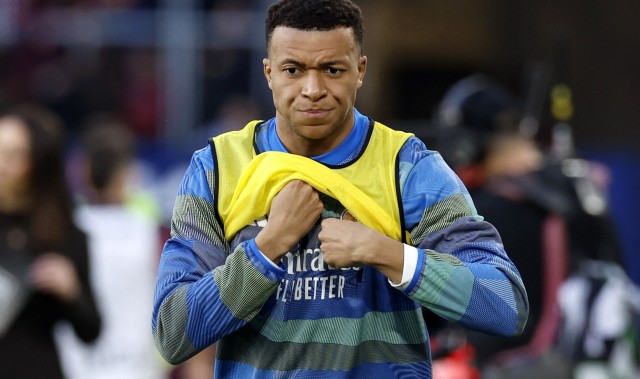 节日福利源源不断。好博体育坚持以用户为核心-伤了5.2亿！皇马7人缺战曼城：姆总2亿贝林1.6亿，李哥&amp;A费6000万